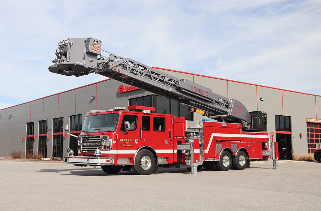 Geneseo Fire Protection District (Geneseo, Illinois) 100′ King Cobra